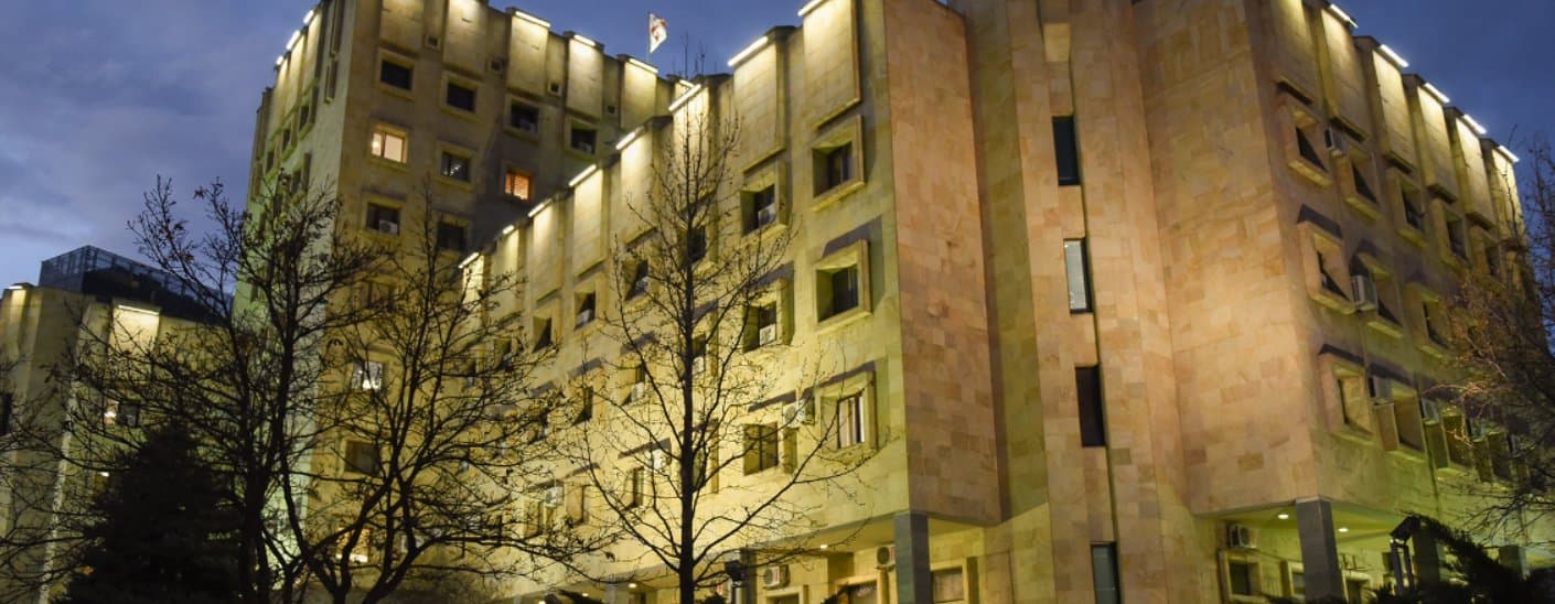 Frontnews image description