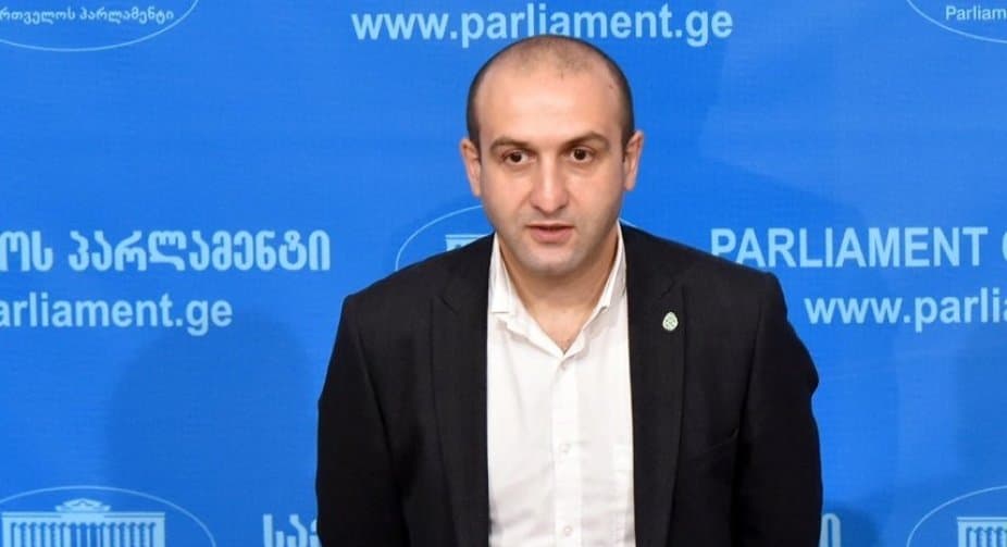 იაგო ხვიჩია – “ქართული ოცნების” და “ნაციონალური მოძრაობის” შეთანხმება მიხეილ სააკაშვილის გათავისუფლებით დასრულდება