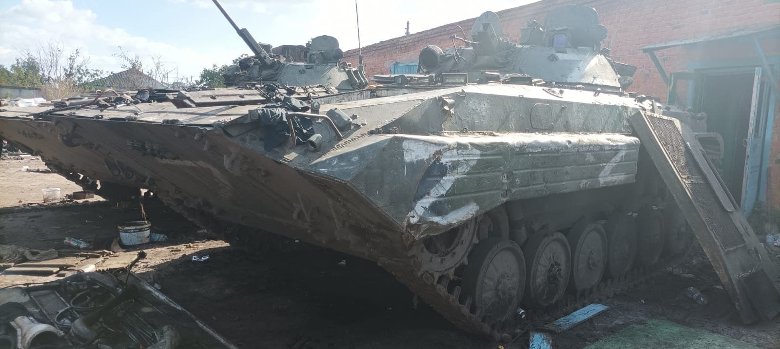 Frontnews image description