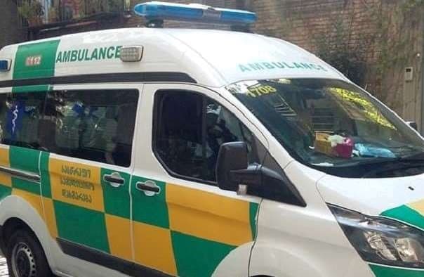 ბათუმში კოვიდინფიცირებული პაციენტი კოვიდსასტუმროდან გაქცევის დროს გარდაიცვალა