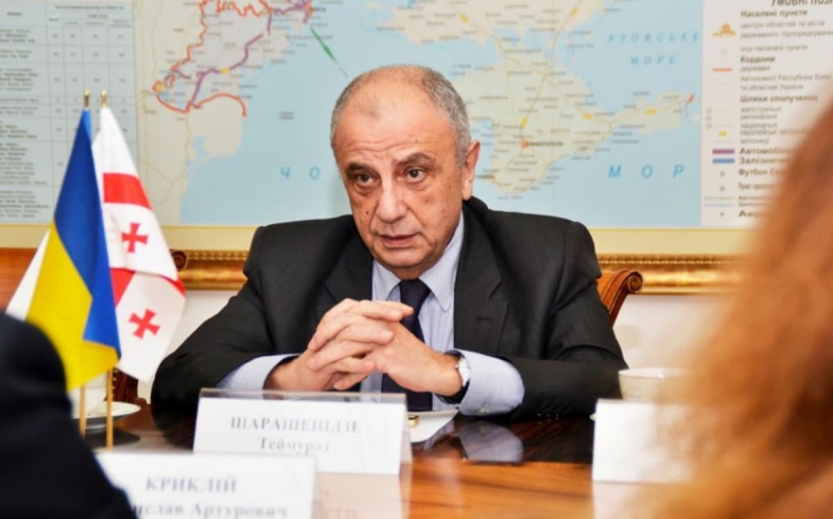 Frontnews image description