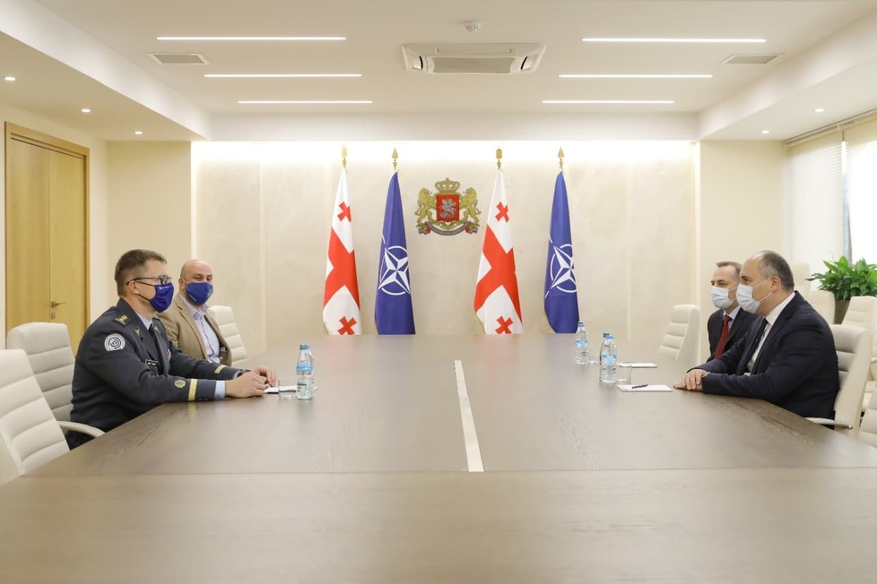 Frontnews image description