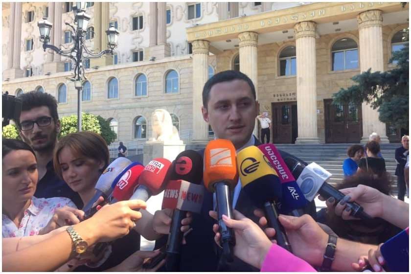 Frontnews image description