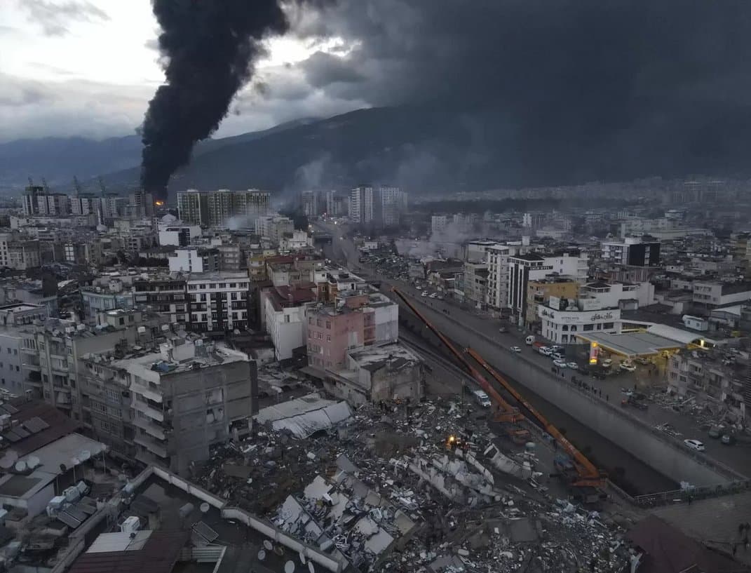 Frontnews image description