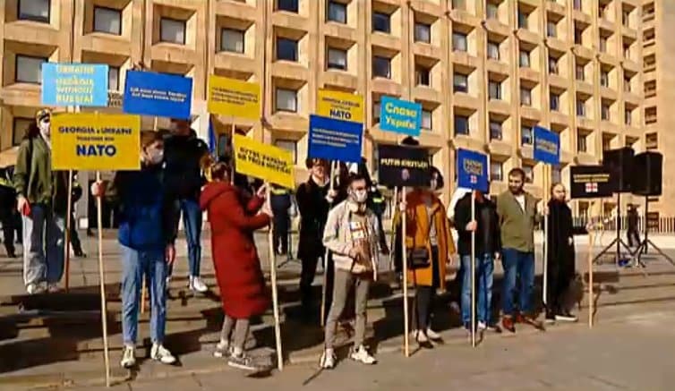 Frontnews image description