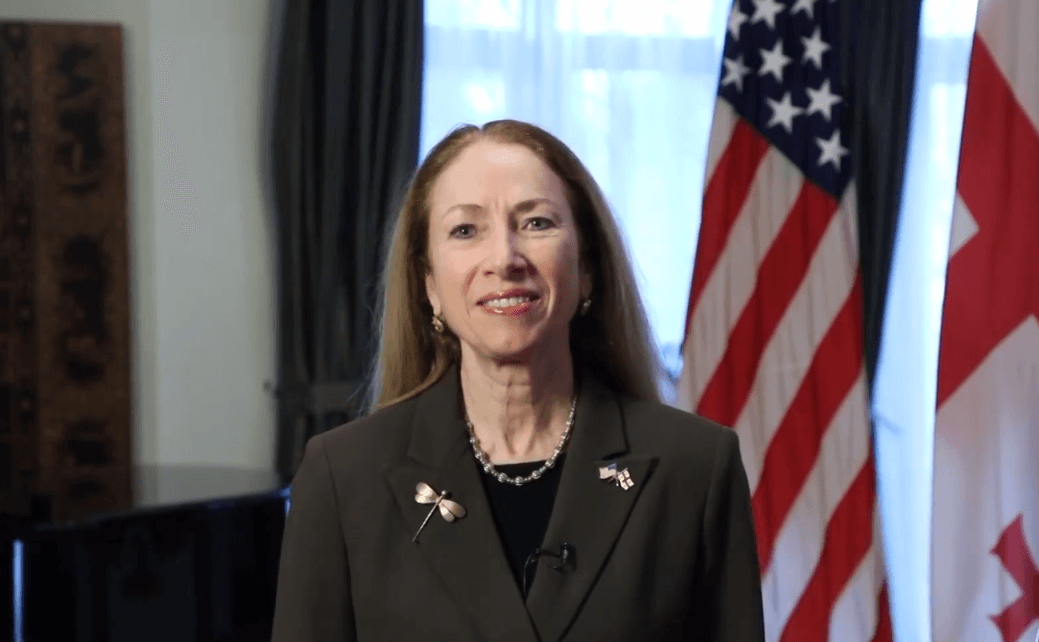 კელი დეგნანი – ვაშინგტონი ძალიან კარგად არის ინფორმირებული იმასთან დაკავშირებით, თუ რა ხდება აქ და დიდი ინტერესით აკვირდება