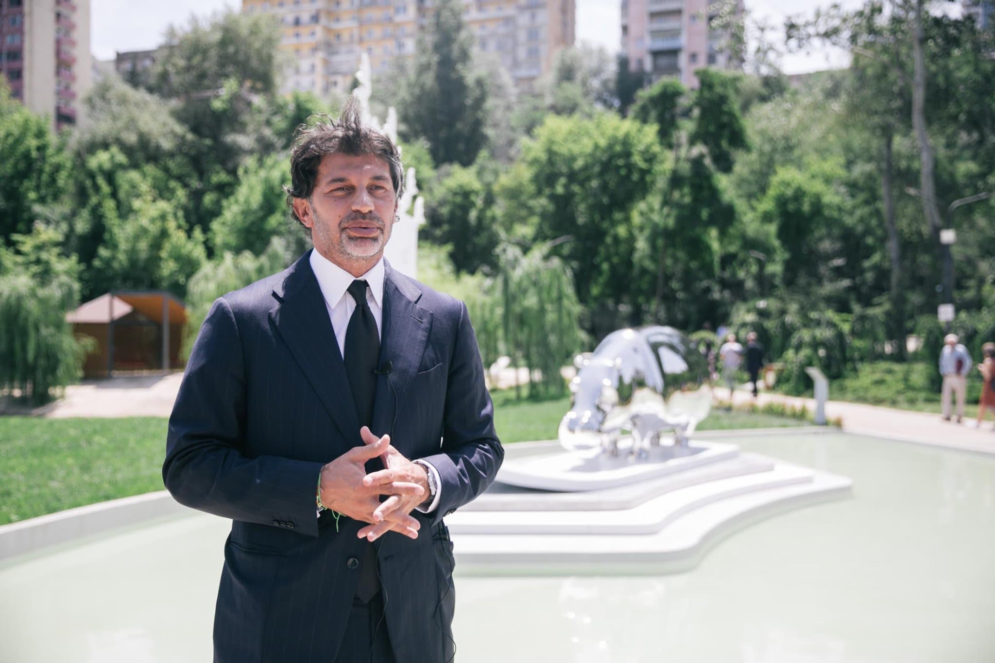 Frontnews image description