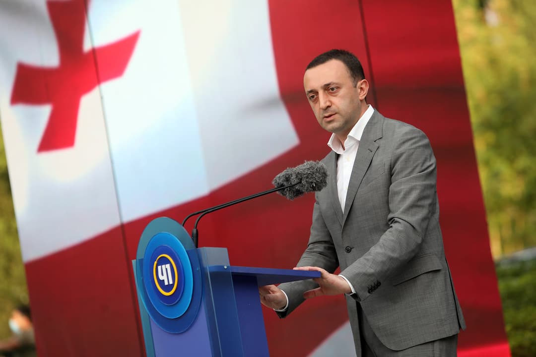 ირაკლი ღარიბაშვილი – ჩვენ, ყველანი, მთავრობის წევრები, ოჯახებით აცრილები ვართ და ამით ვაძლევთ მაგალითს სხვებს