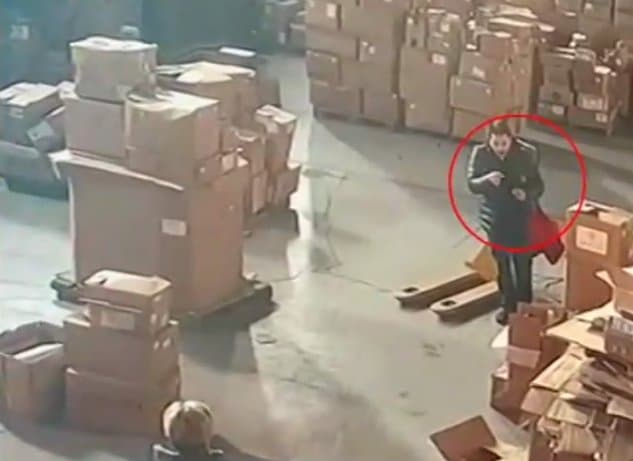 გია უდესიანი – კადრებში ნათლად ჩანს, რომ სახელმწიფოს წარმომადგენელი უკიდებს ცეცხლს