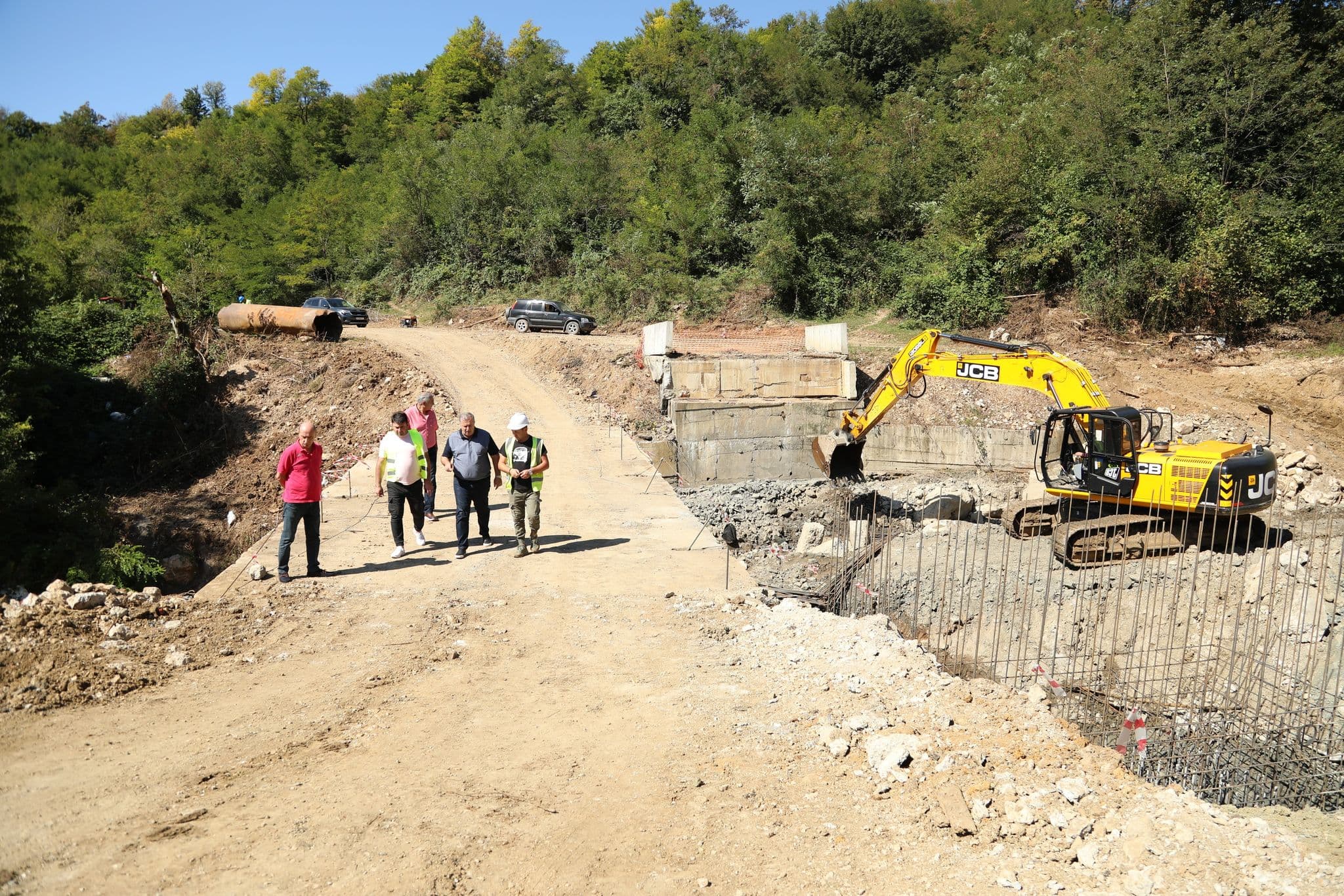 Frontnews image description