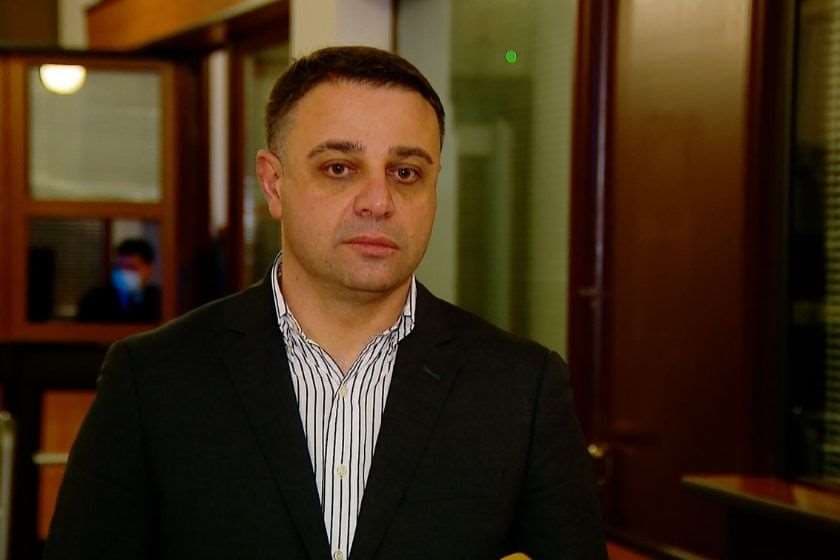 Frontnews image description