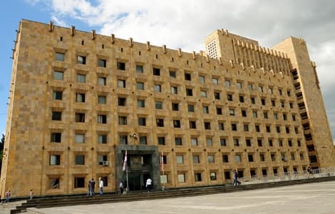 პარლამენტმა ახალი პრემიერი და მთავრობის შემადგენლობა ორი კვირის ვადაში უნდა დაამტკიცოს