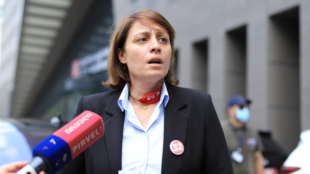 ელენე ხოშტარია – ვინც სიმძიმეს გრძნობთ ბიძინას სიტყვის მერე, ეს შიში კი არაა, შოკია, რომ ამ ქვეყანაში ეს ვინმემ გაბედა