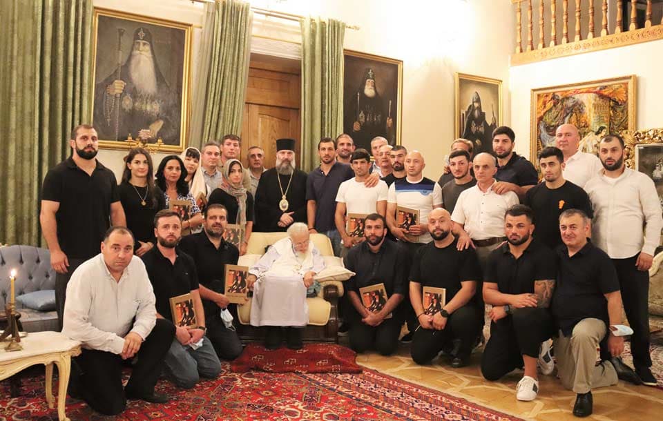 Frontnews image description