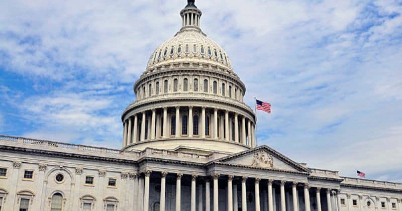 აშშ-ის სენატმა მიიღო კანონი, რომელიც უკრაინის დასახმარებლად “ლენდ-ლიზის“ პროგრამის აღდგენას ითვალისწინებს