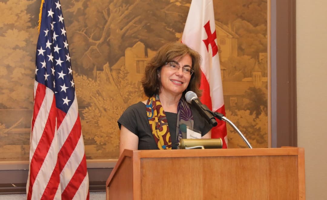 დევისის ცენტრის აღმასრულებელი დირექტორი – კავკასიისა და საქართველოს მნიშვნელობა, ამ ცივილიზაციათა გაცნობა, ამერიკელებისთვის აუცილებელია