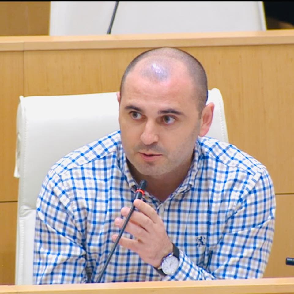 Frontnews image description