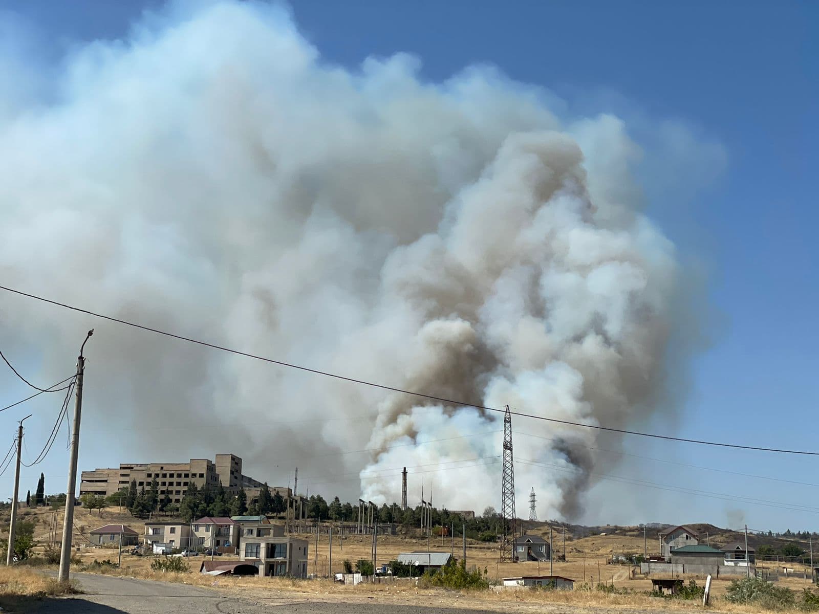 Frontnews image description