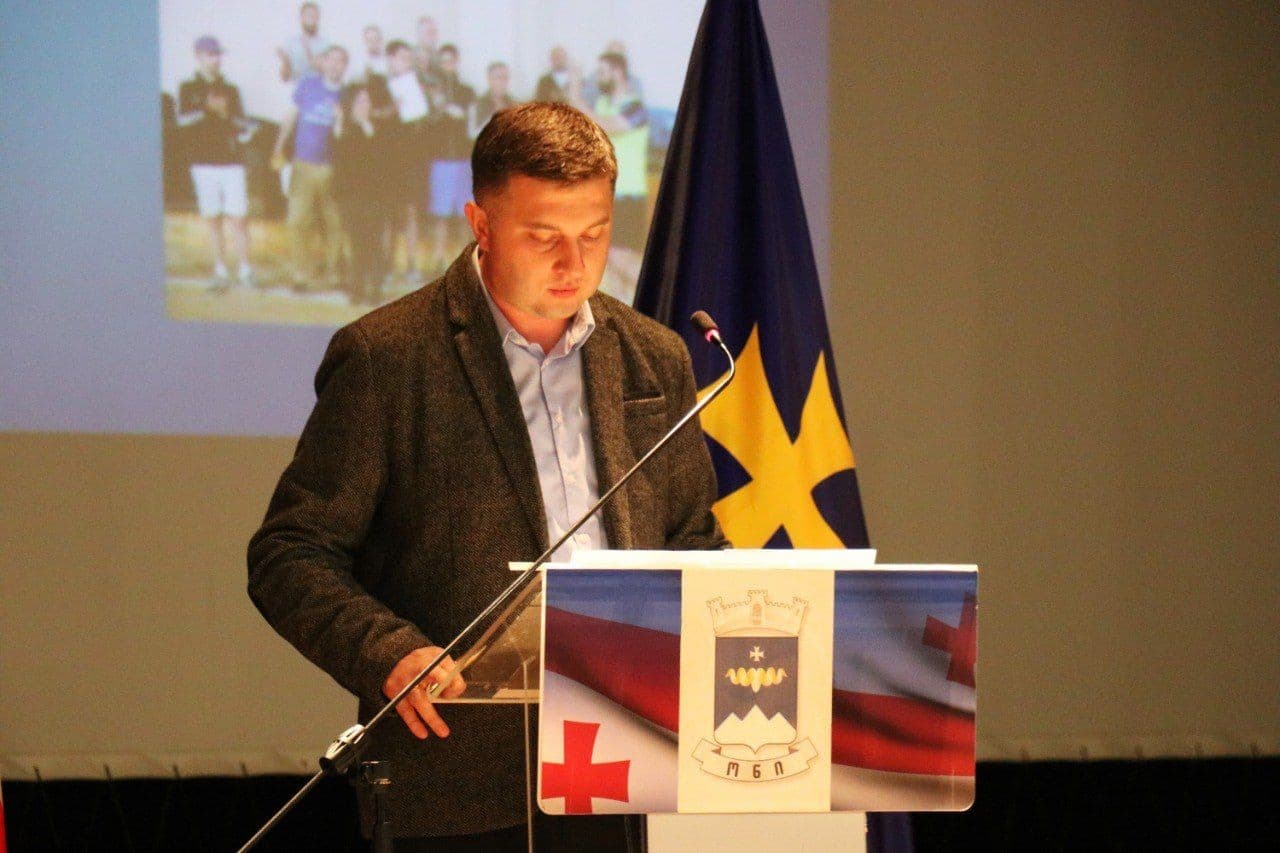 Frontnews image description