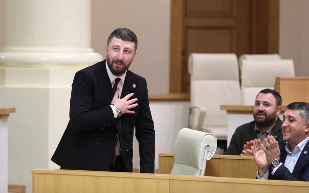 იურიდიულ საკითხთა კომიტეტს არჩილ გორდულაძე უხელმძღვანელებს