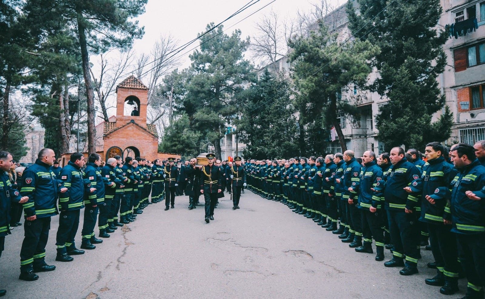 Frontnews image description