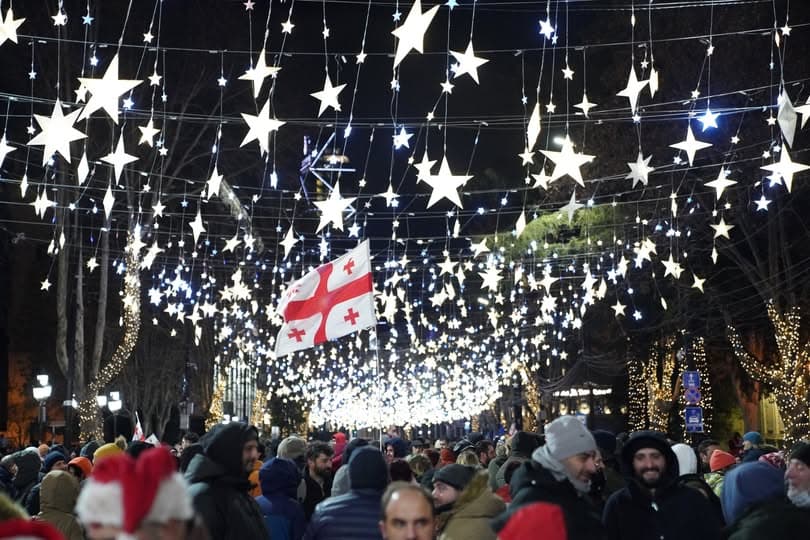 ევროკავშირის წარმომადგენლობა – იმედი გვაქვს, ეს დროშა ერთ დღეს ევროპული ოჯახის ნაწილი გახდება