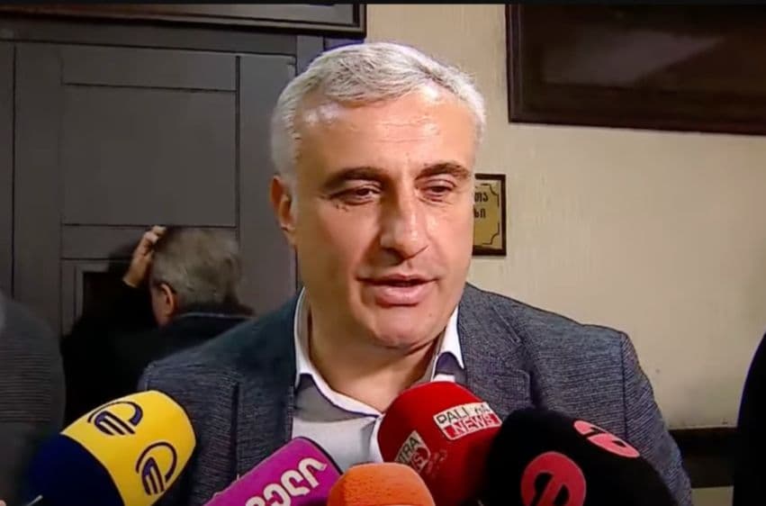 ადვოკატი - რა თქმა უნდა, ეს უკანონოა, ირაკლი ოქრუაშვილი აქ იყო, პროცესზე თავისი ნებით მოვიდა