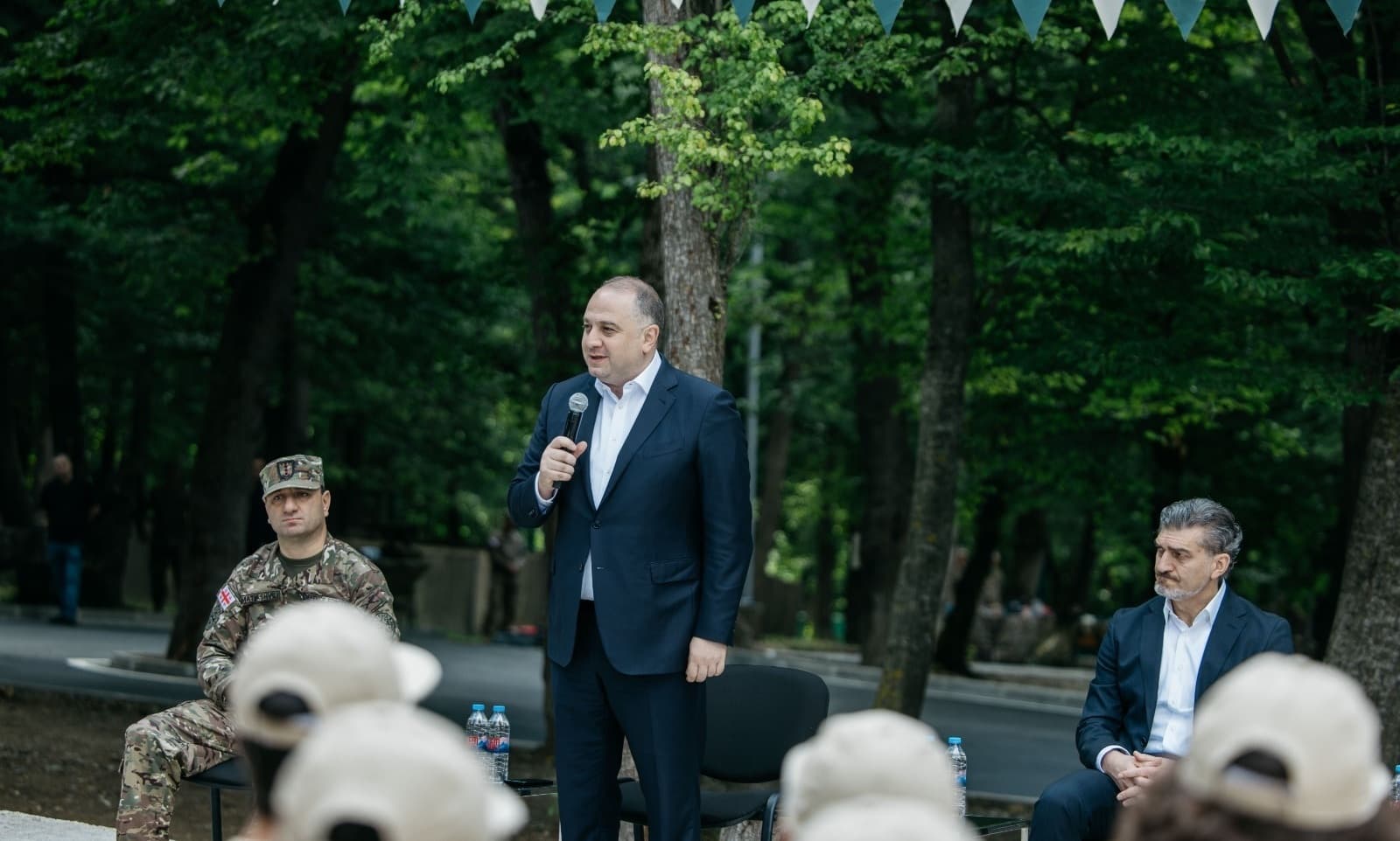 Frontnews image description