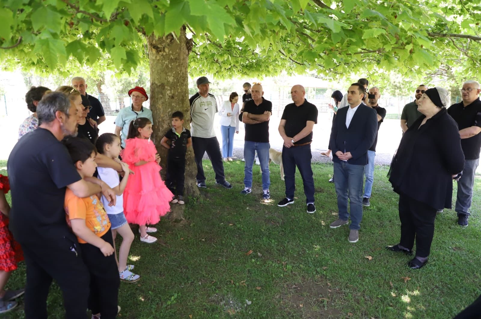 Frontnews image description