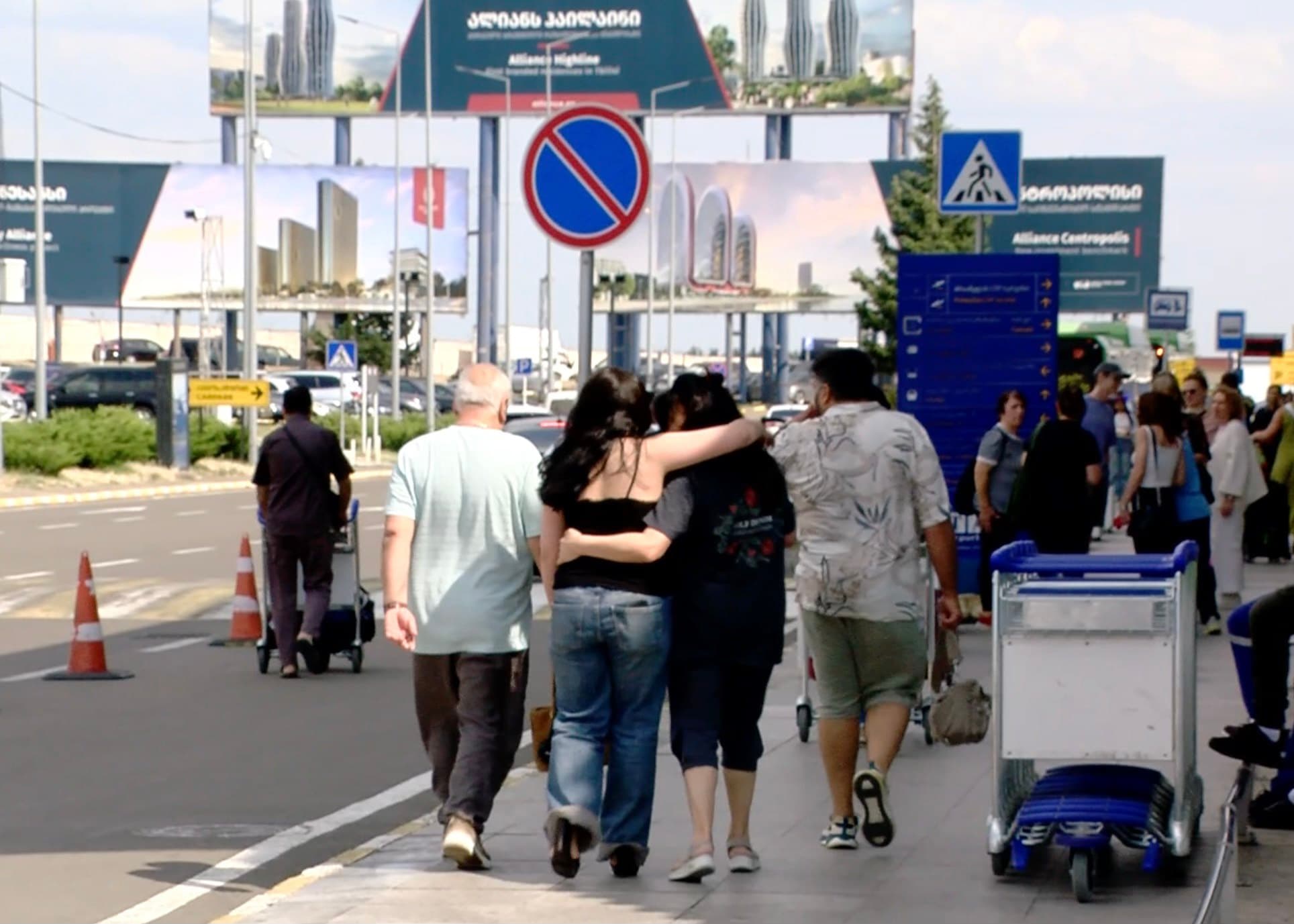 Frontnews image description