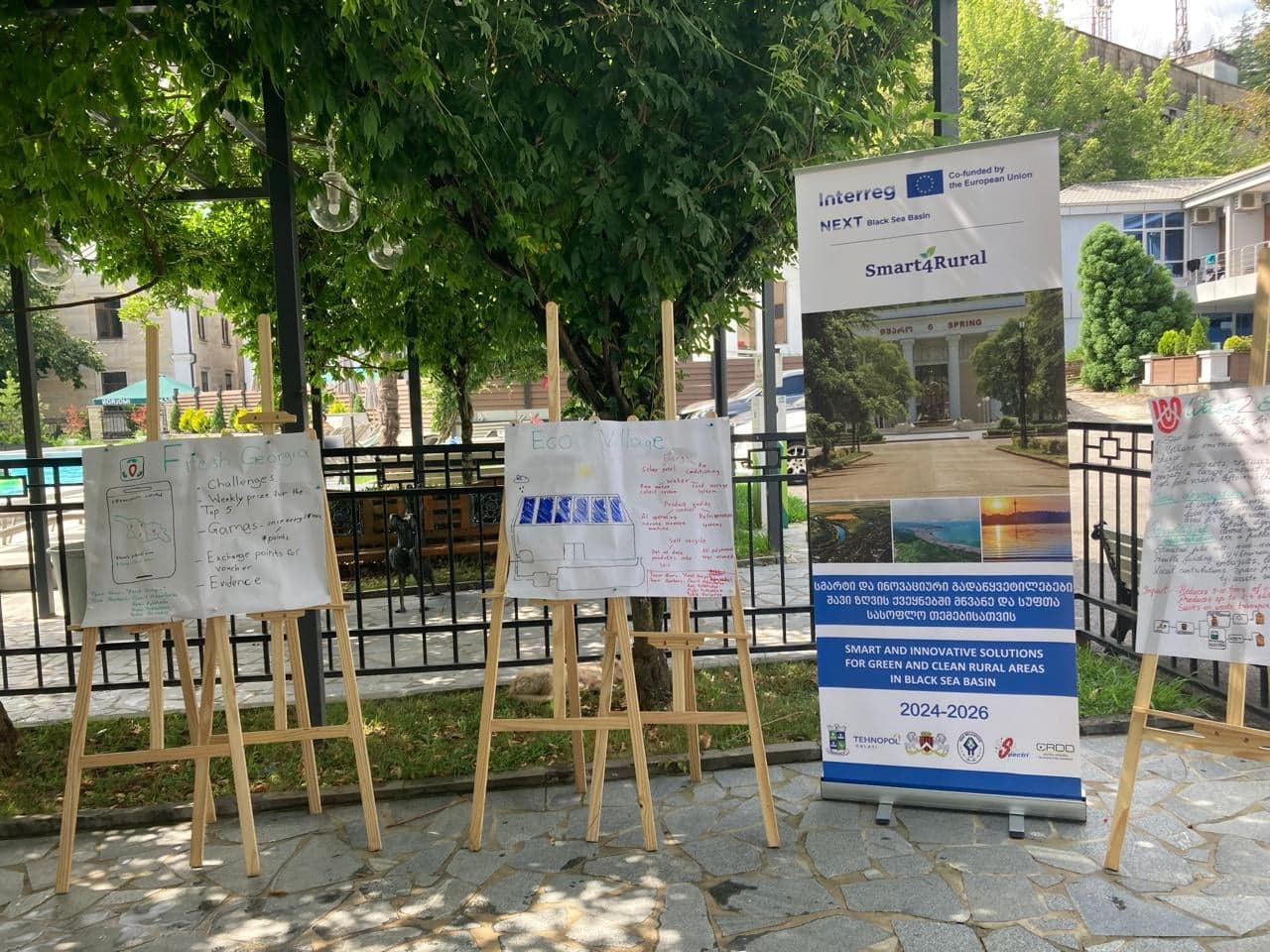 <p style="text-align: justify">საერთაშორისო პროექტის „სმარტი და ინოვაციური გადაწყვეტილებები შავი ზღვის ქვეყნებში მწვანე და სუფთა სასოფლო თემებისთვის – Smart4Rural“ ფარგლებში, 2025 წლის 21-25 ივლისს, ქალაქ წყალტუბოში „ეკოინოვაციების აკადემიის“ მონაწილეებმა სხვადასხვა საინტერესო და კრეატიული აქტივობები განახორციელეს. </p><p style="text-align: justify">კერძოდ, ეკოინოვაციური იდეების იდეათონი, სადაც ახალგაზრდების მიერ მრავალი საინტერესო პროექტი იქნა წარმოდგენილი.</p><p style="text-align: justify">აღსანიშნავია, რომ საუკეთესო იდეები რეკომენდებული იქნა დანერგვისათვის.</p><p style="text-align: justify">ეკოინოვაციების აკადემიის დასკვნითი ღონისძიება მიეძღვნა მონაწილეთა ქვეყნების ისტორიისა და კულტურული ტრადიციების გაცნობა-გაზიარებას, რომელიც ხალისიანად წარიმართა. </p><p style="text-align: justify">"ეკოინოვაციების აკადემია“ მიზნად ისახავდა ახალგაზრდებში ინოვაციური აზროვნების და პრაქტიკული უნარების განვითარების ხელშეწყობას, გარემოსდაცვითი ცნობიერების ამაღლებასა და სმარტიდეების მხარდაჭერას. </p>