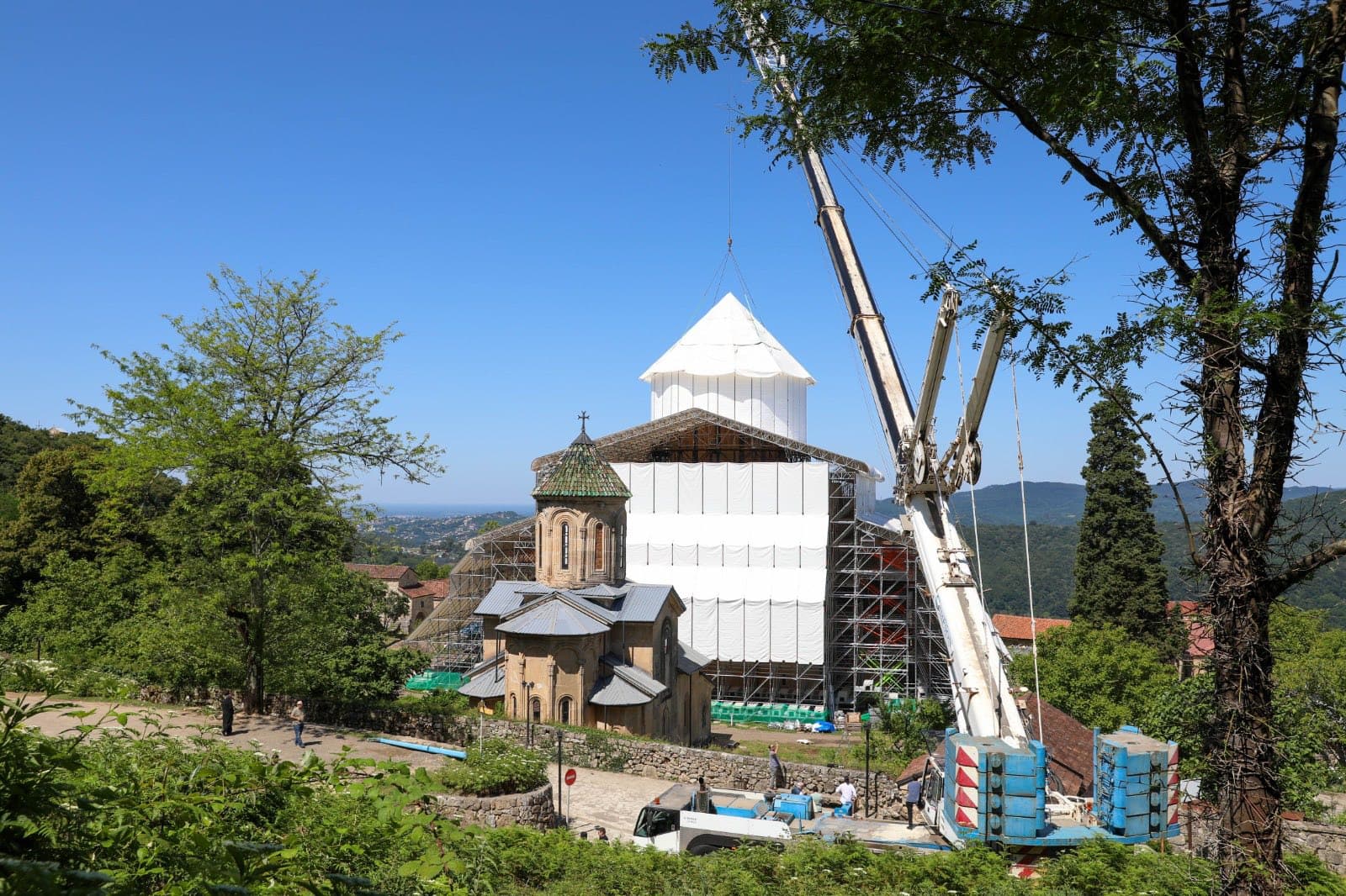 Frontnews image description