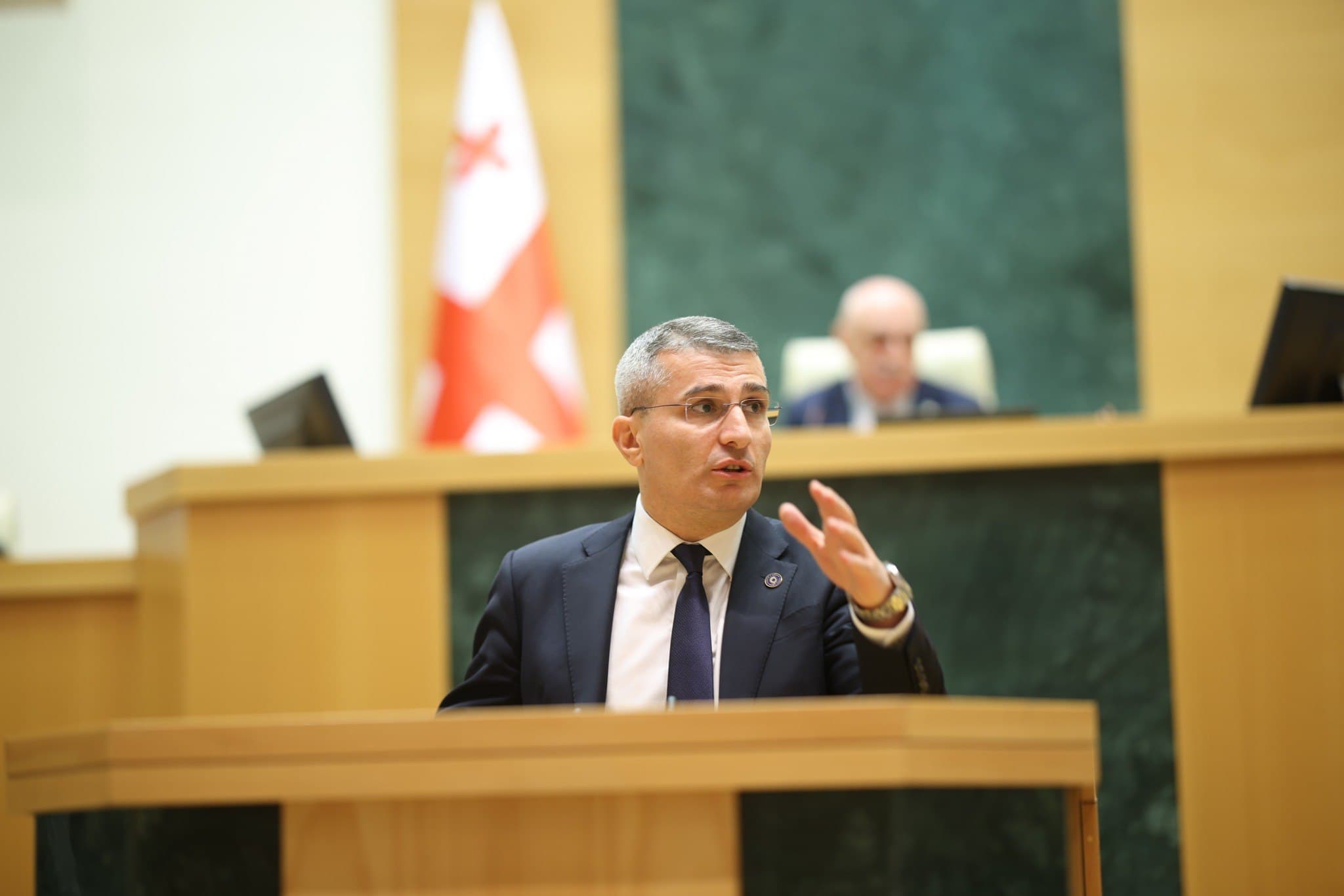 Frontnews image description