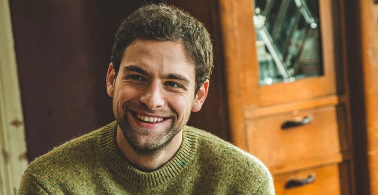 Frontnews image description