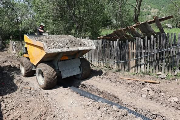 Frontnews image description