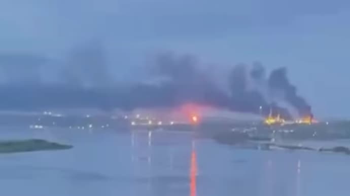 Ukrainian drone strikes spark massive fire at oil factory in Russia's Saratov