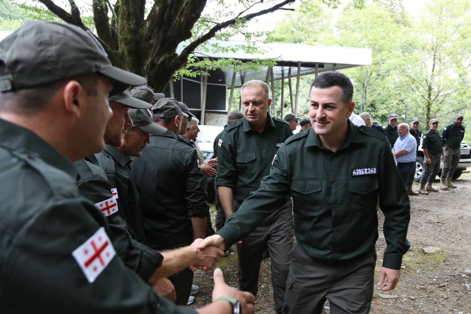 Frontnews image description