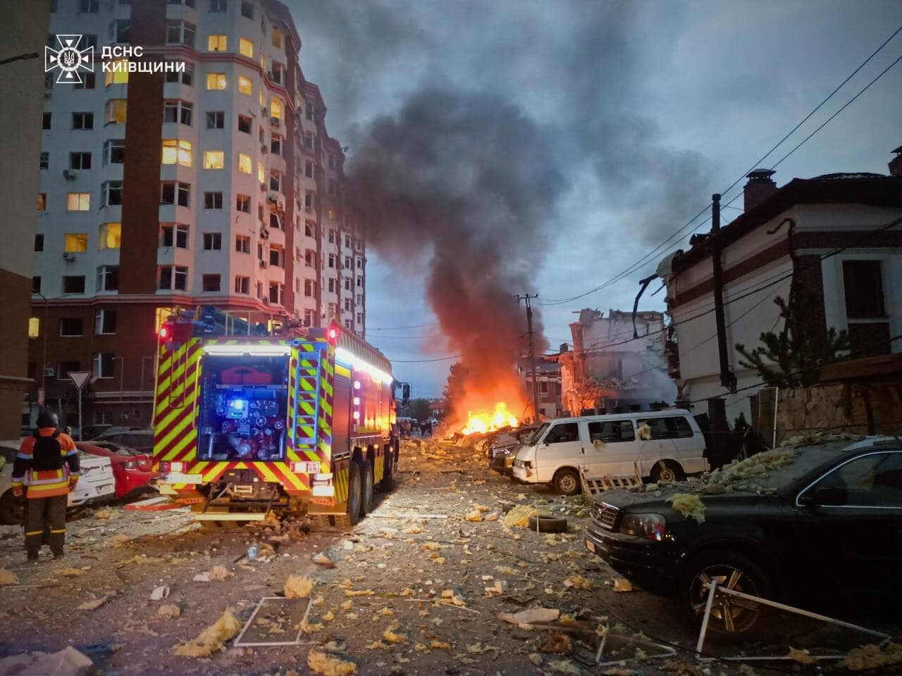 <p style="text-align: justify">On the night of September 28, Russia launched nearly 500 attack drones and more than 40 missiles, including Kinzhal hypersonic missiles, against Ukraine, President <strong>Volodymyr Zelenskyy</strong> said on Sunday.</p><p style="text-align: justify">“Russia’s massive assault on Ukraine lasted for more than 12 hours. Brutal strikes, deliberate and targeted terror against ordinary cities – nearly 500 drones and over 40 missiles, including Kinzhal missiles,” Zelenskyy stated.</p><p style="text-align: justify">He added the main targets of the attack were the Ukrainian capital city of Kyiv and the surrounding region, as well as Zaporizhzhia, Khmelnytskyi, Sumy, and Odesa oblasts.</p><p style="text-align: justify">“The strikes hit a bread factory, a tire manufacturing plant, private and apartment buildings, and civilian infrastructure. This treacherous attack took place practically at the end of the UN General Assembly week, and this is how Russia demonstrates its true position. Moscow seeks to prolong war and killings and deserves nothing but maximum pressure from the world. We will continue our counterstrikes to deprive Russia of revenues and force diplomacy,” the Ukrainian President said.</p><p style="text-align: justify">Russian forces attacked Kyiv, Kyiv region, Zaporizhzhia, Khmelnytskyi, Sumy, and Odesa oblasts overnight. In Kyiv, four people were killed, including a 12-year-old child, while 13 others were injured. Across Ukraine, at least 40 people were wounded, among them children.</p>