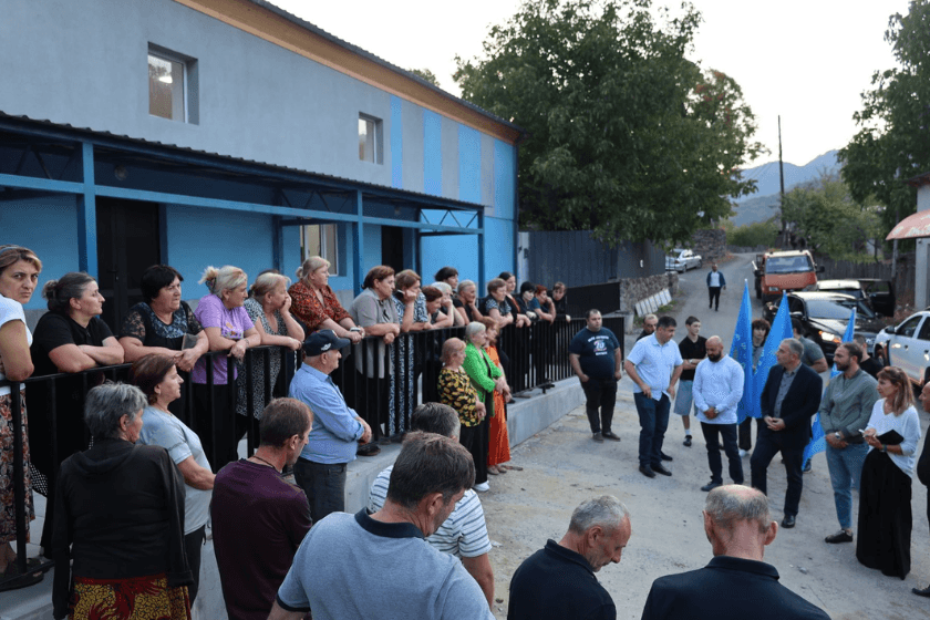 Frontnews image description