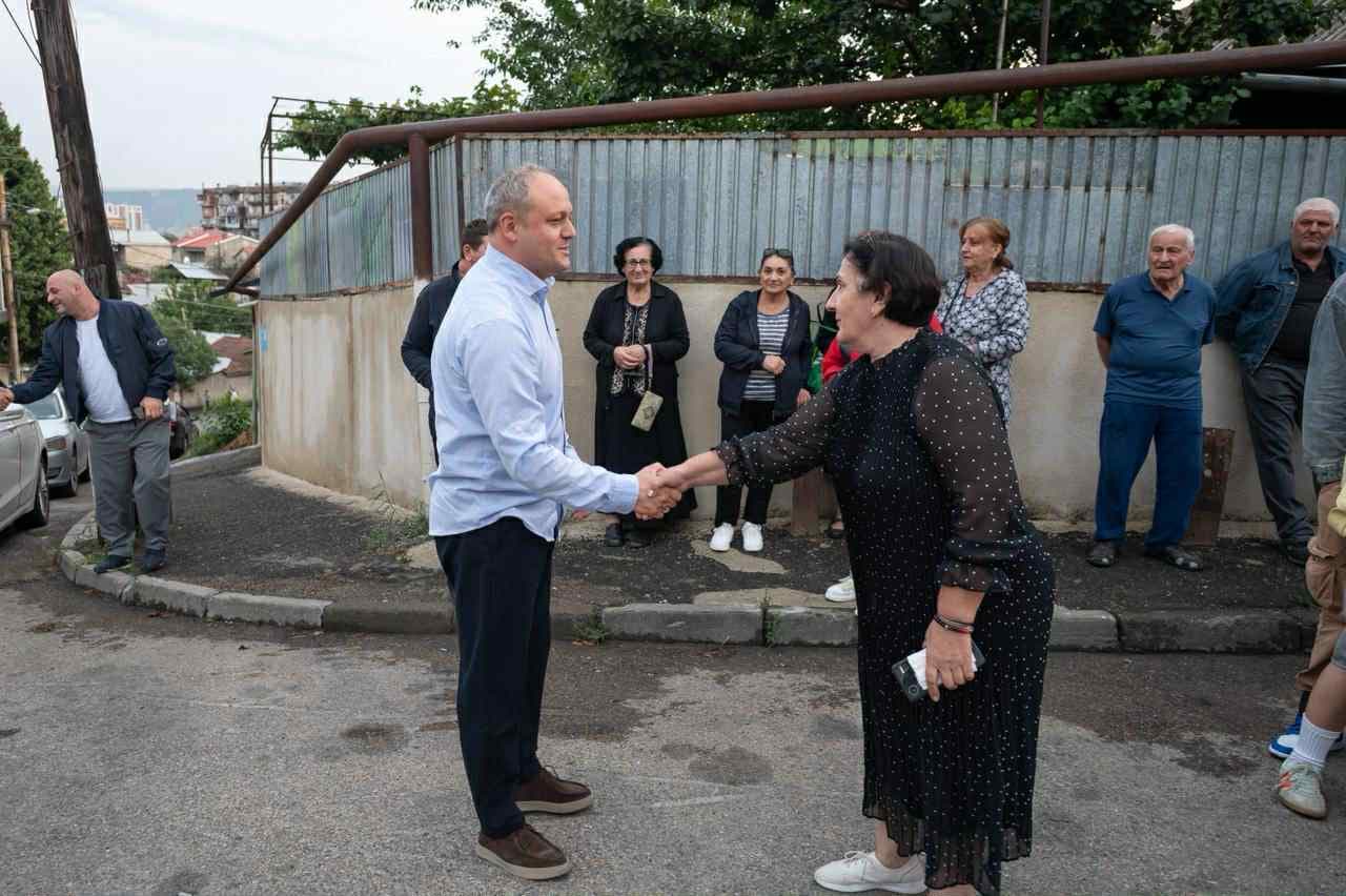 Frontnews image description