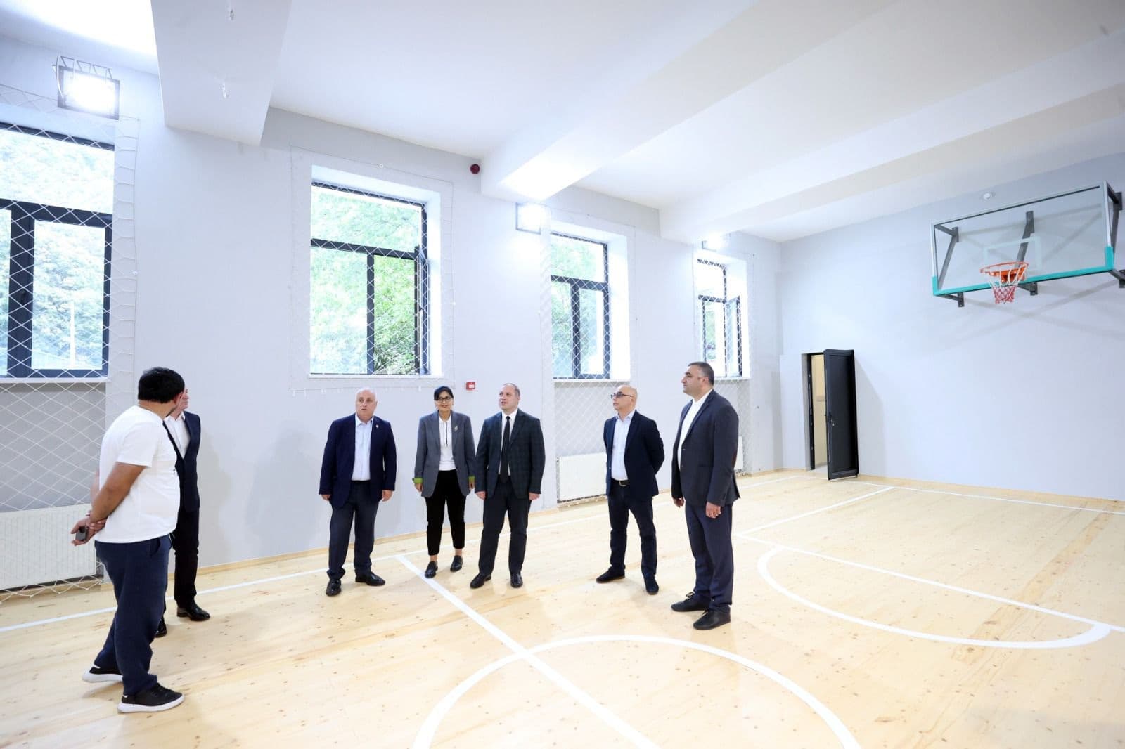 Frontnews image description