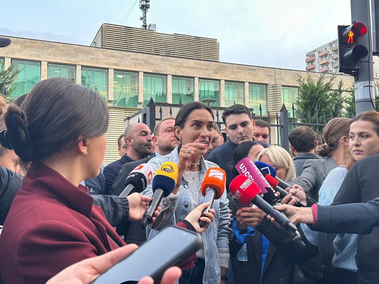 Frontnews image description