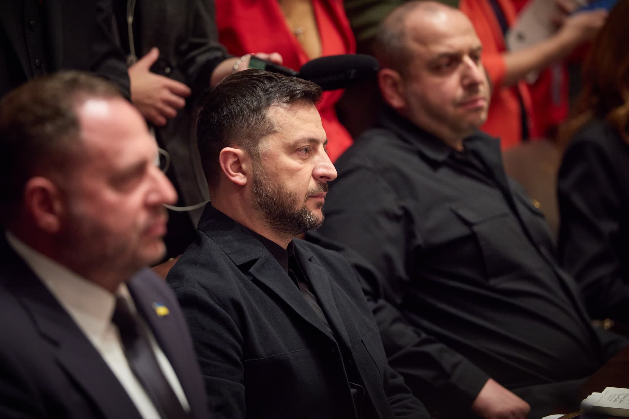 Frontnews image description