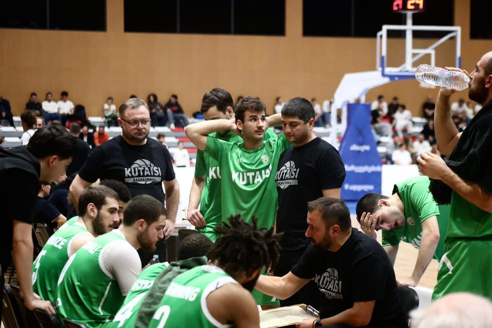 Frontnews image description