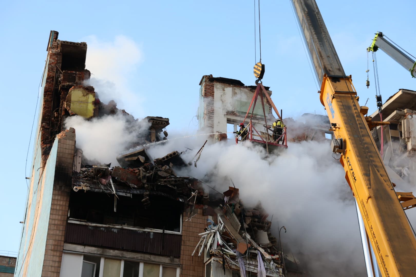 Frontnews image description