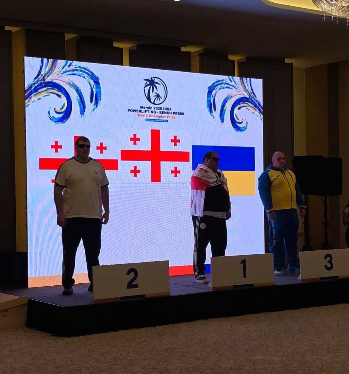 Frontnews image description