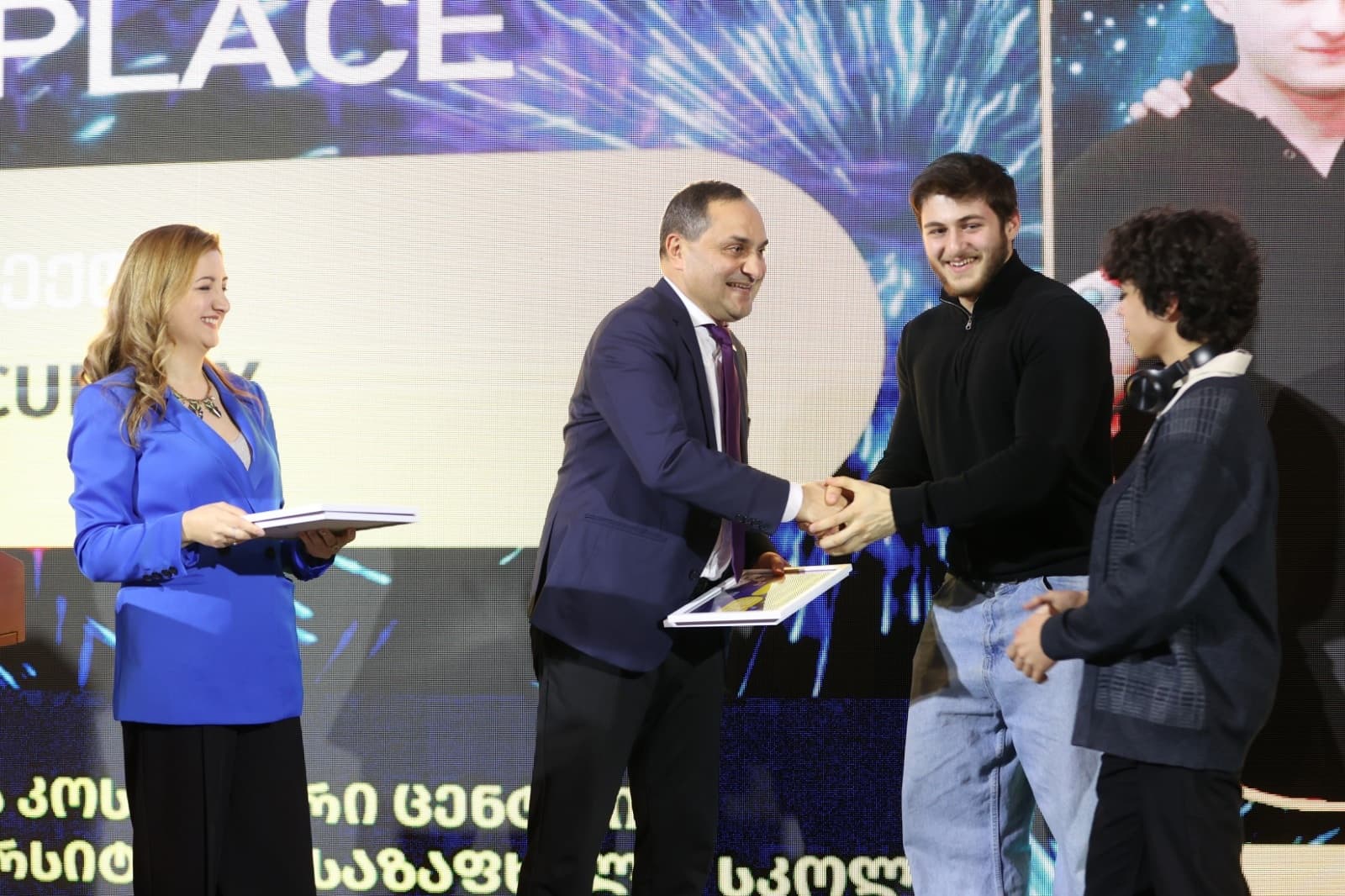 Frontnews image description