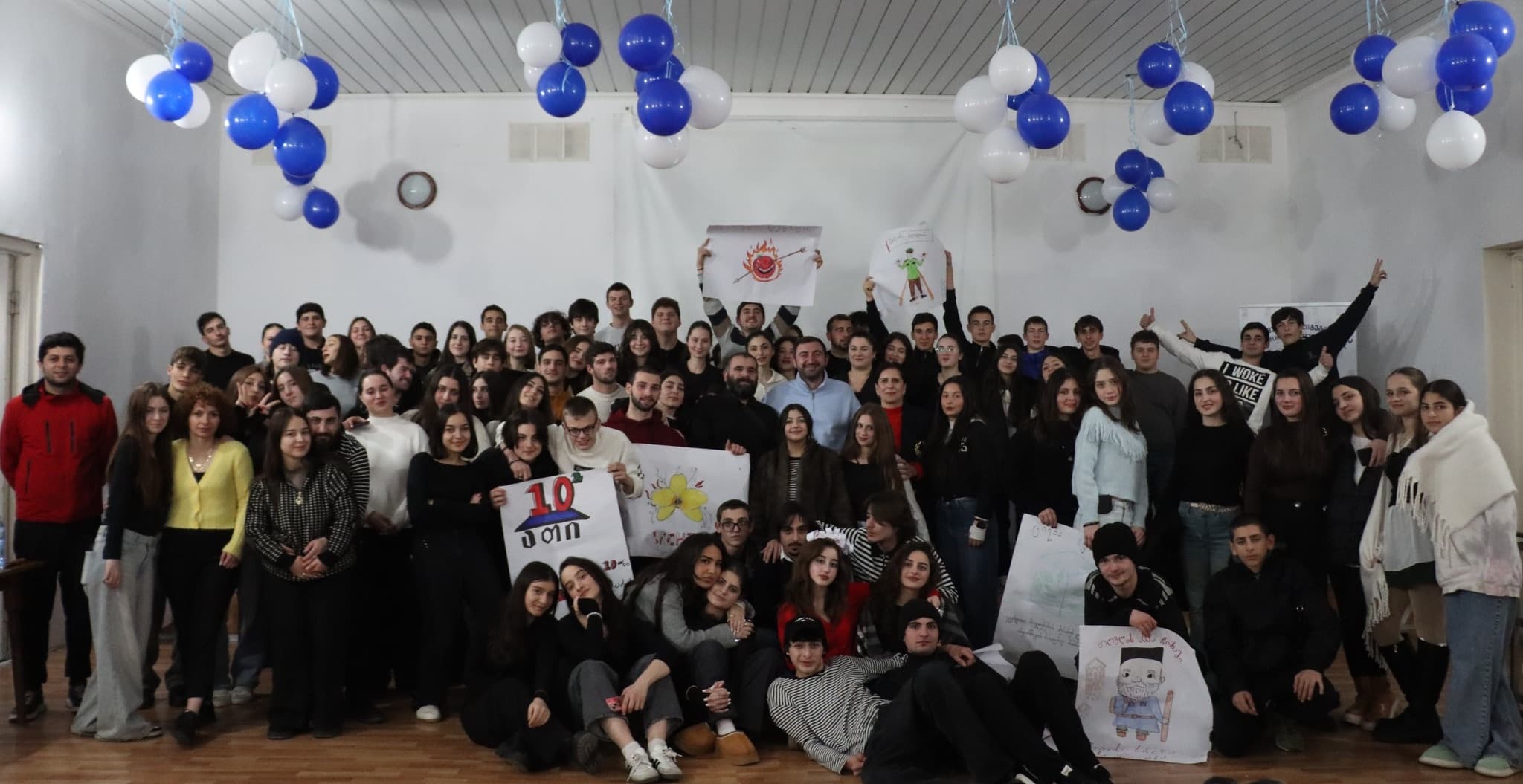 Frontnews image description