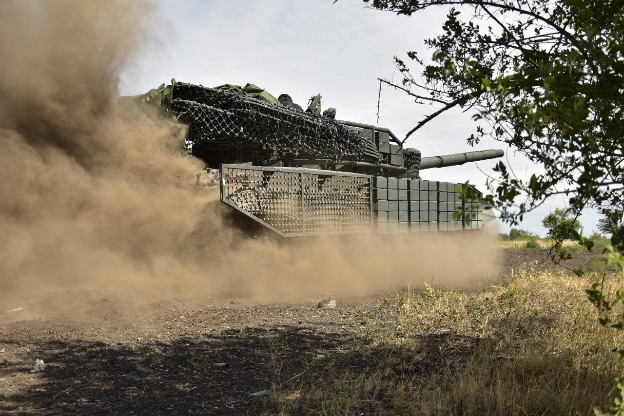 According to the General Staff, Russia has lost approximately 1,173,920 military personnel - killed or wounded - since February 24, 2022, including 1,060 over the past day