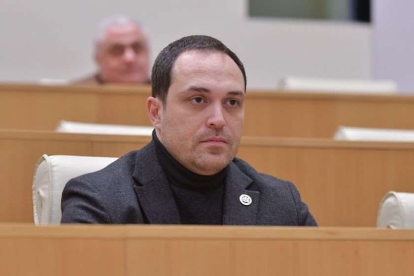 Frontnews image description